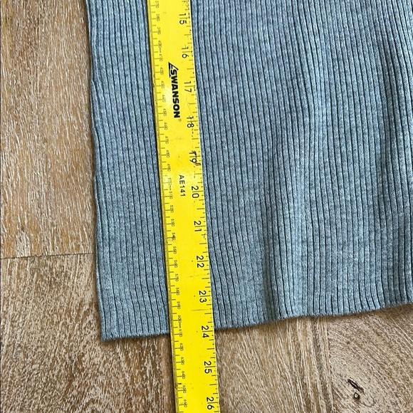 Joe's Puff Shoulder Ribbed Sweater L - Picture 5 of 7